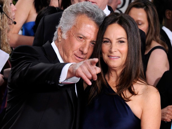 Dustin Hoffman z żoną Lisą Gottsegen