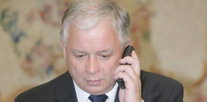 Tlił się jeszcze wrak, a Rosjanie już majstrowali przy prezydenckim telefonie