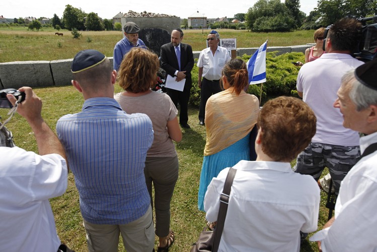Obchody 71. rocznicy mordu Żydów w Jedwabnem