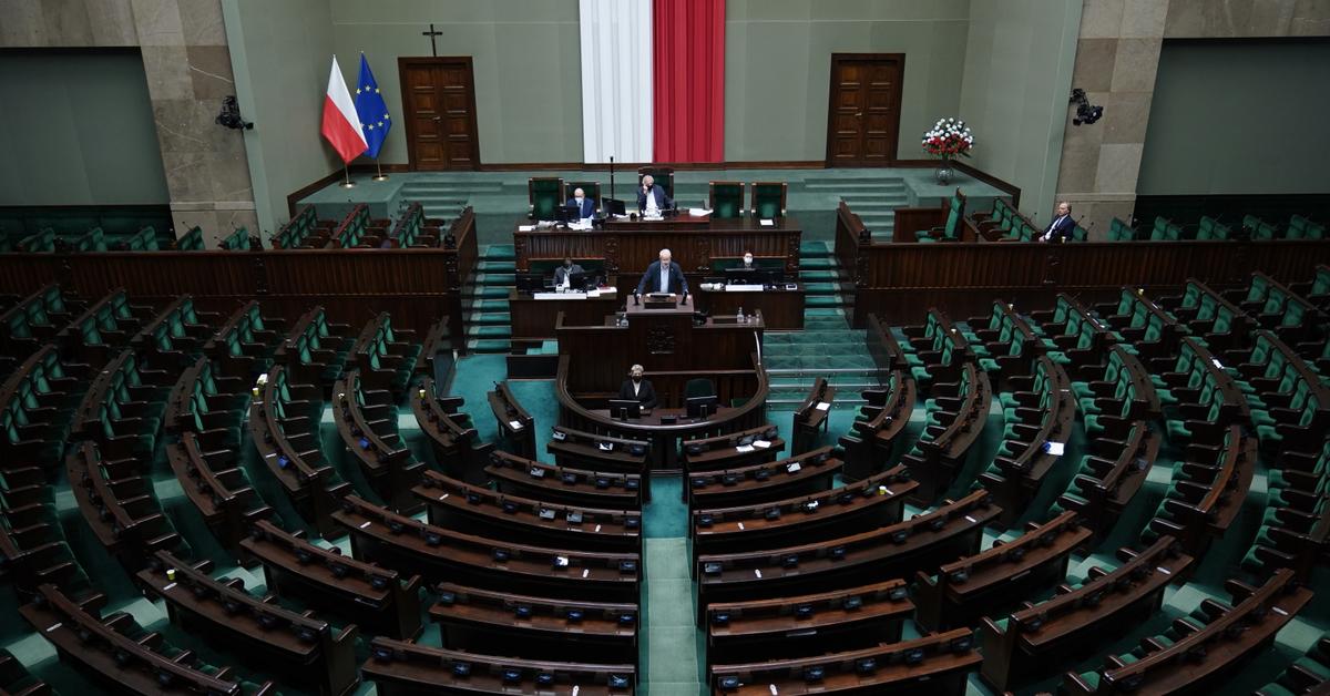 Akcyza na alkohol i papierosy. Sejm przeciw senackiej propozycji