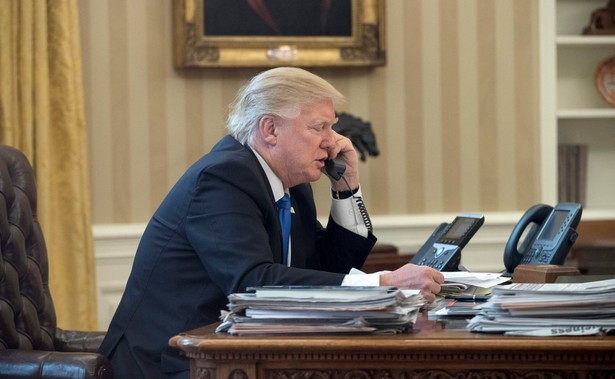 Merkel uważa dekret Trumpa za niesłuszny. Rzecznik rządu: Rozmawiała o tym telefonicznie z prezydentem USA