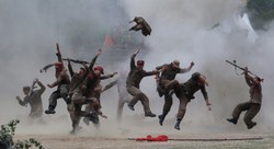 Tak wyglądała wojna. Krwawa inscenizacja w Korei Południowej