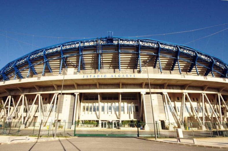 Stadion piłkarski może zarabiać nawet na pustyni, Fot.: flickr, Alfonso Jiménez, CC Attribution-Share Alike 2.0 Generic.