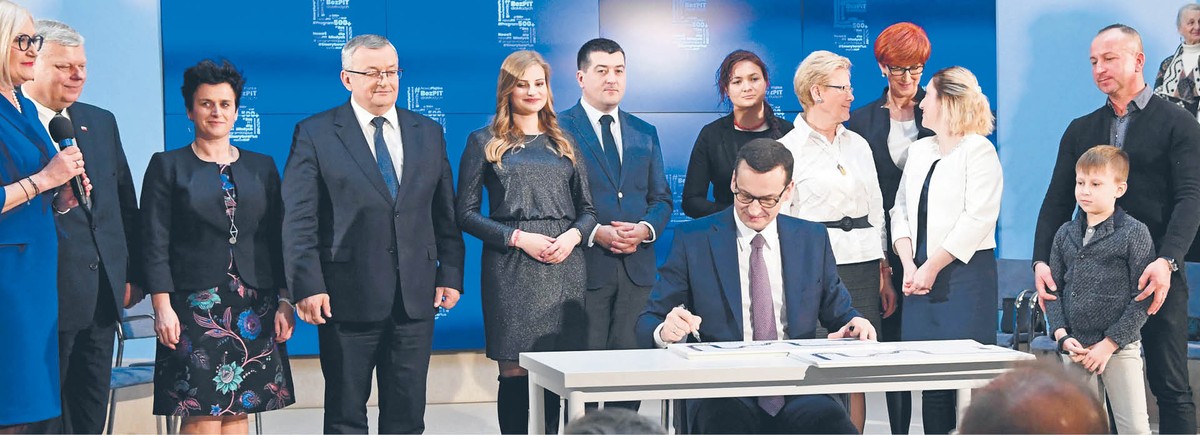 Teraz deficyt sektora instytucji rządowych i samorządowych zacznie się zbliżać do 3 proc. PKB. Przekroczenie tego poziomu oznacza ryzyko innej procedury – ”nadmiernego deficytu„. Jest ona groźniejsza dla rządzących, bo wymusza ograniczanie wydatków.