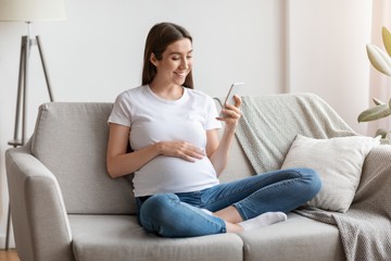 Digitálisan is elérhetővé vált a várandósgondozási kiskönyv az EgészségAblakban