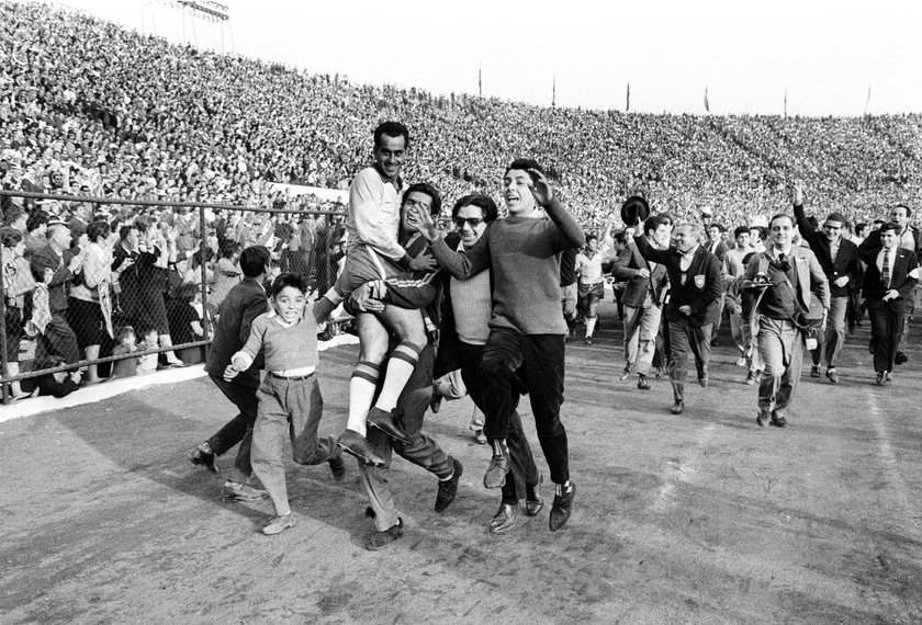 Tragedia w świecie futbolu. Nie żyje legendarny piłkarz, był kolegą Pelego!