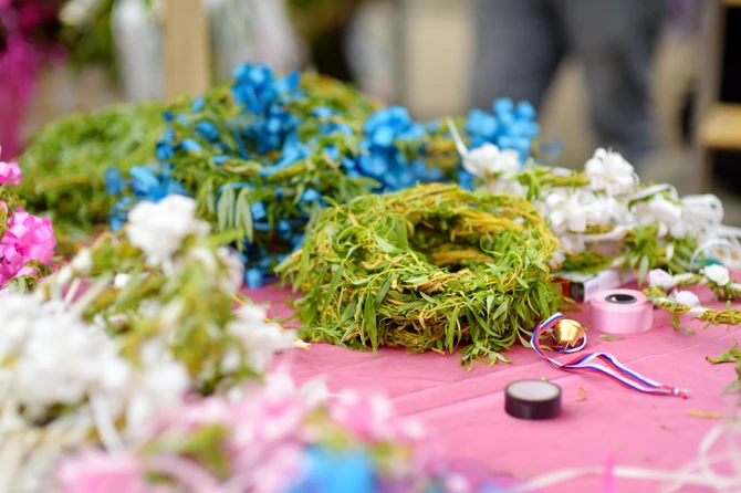 Vrbica je dečji praznik, dan kad sa roditeljima odlaze u crkvu okićeni zvončićima i venčićima od vrbe i cveća
