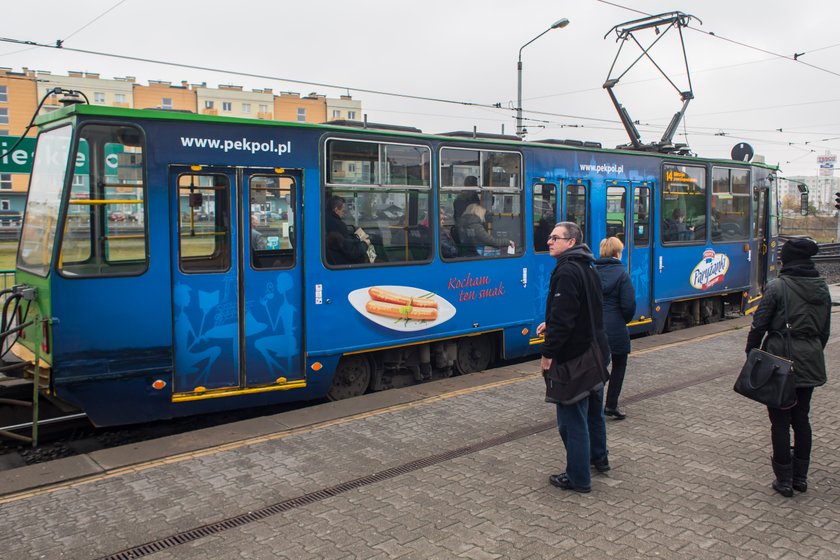 Prezydent Poznania zapowiedział usunięcie reklam z tramwajów