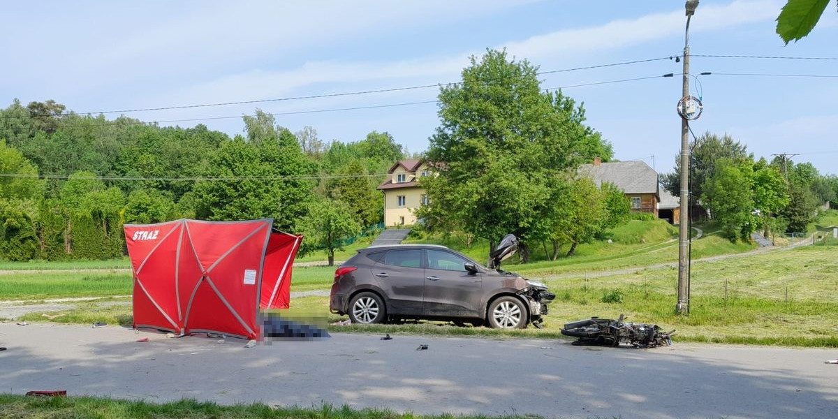 Małżeństwo seniorów zginęło jadąc na skuterze.