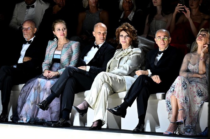 Suzana Drobnjaković poznatija kao Saša Aleksander sa suprugom i Sofijom Loren u Veneciji