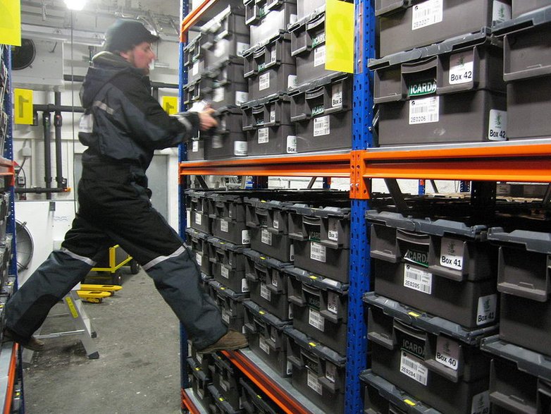 Svalbard Global Seed Vault wnętrza