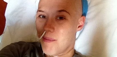 Mama straciła w walce z rakiem połowę języka. Zrobili jej nowy z...  nogi! W ustach zaczęły jej rosnąć włosy