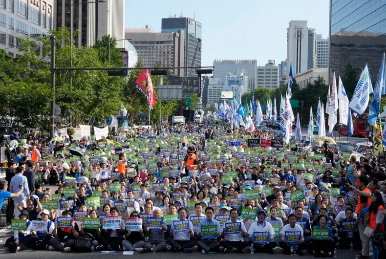 Građani Južne Koreje se protive ispuštanju prerađene radioaktivne vode iz Fukušime 