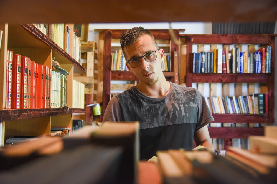 Igor Marković, humanitarna biblioteka