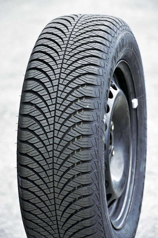 Goodyear
Vector 4Seasons
Gen-5 91 H
ok. 1176 zł/komplet