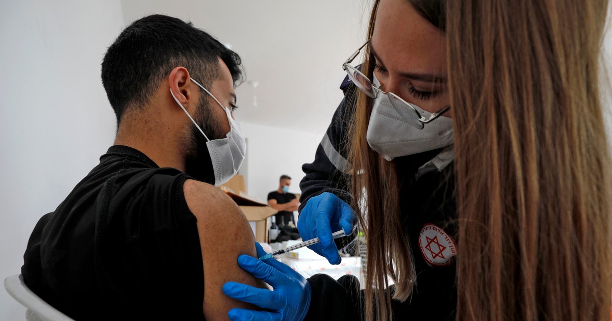 Szczepionka na COVID-19 Pfizera. Realne wyniki skuteczności