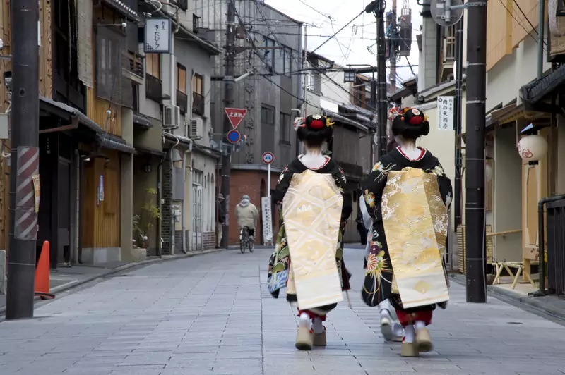 Gejsze na ulicach Kioto