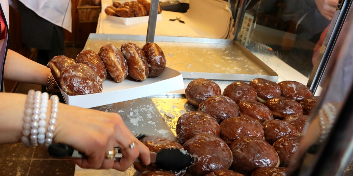 Kiedy jest tłusty czwartek 2025? Na pączki w tym roku przyjdzie nam