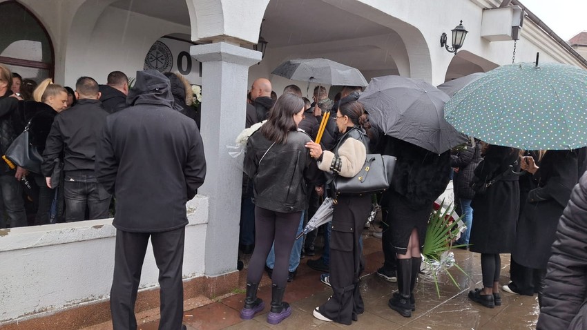 Sahrana brata Viki Miljković