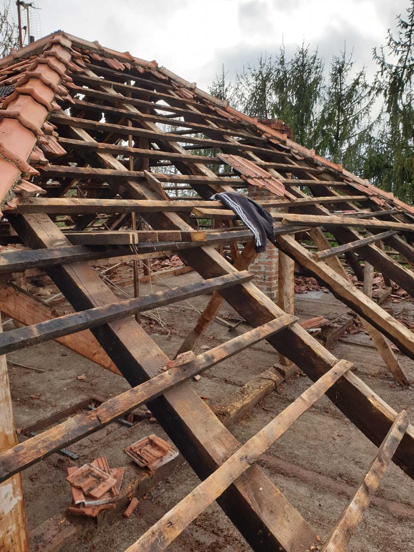 Nevreme odnelo krovove oko Sjenice