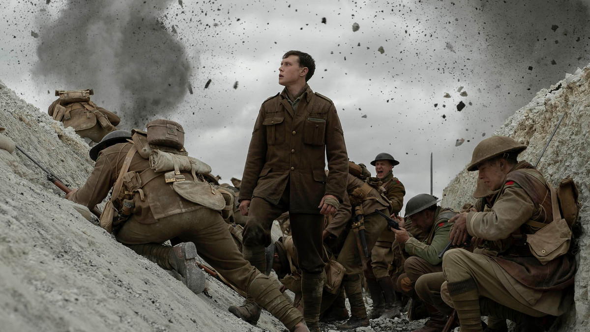 "1917" to nowy film Sama Mendesa. W obrazie, który rozgrywa się w czasie I wojny światowej, zagrała plejada gwiazd, w tym Colin Firth i Benedict Cumberbatch. Oto wszystko, co musisz wiedzieć o filmie.