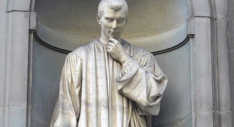 Statue of Niccolo Machiavelli