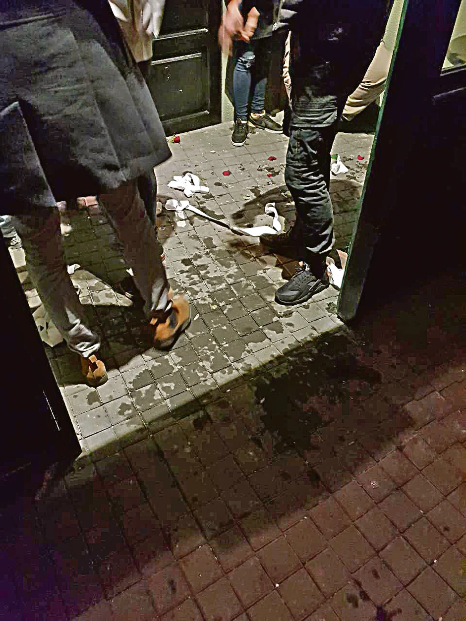 Prizori iz kluba "Komitet" nakon upada nasilnika i huligana