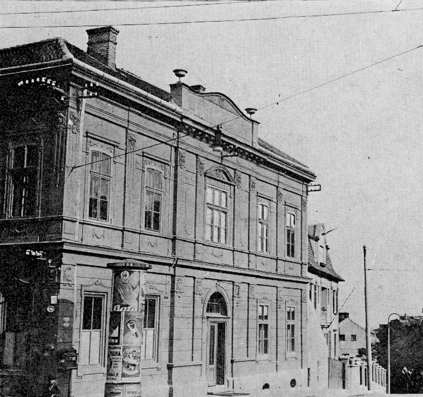 Fasada ka Pariskoj ulici