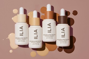 A ragyogó smink alapja minden esetben a könnyed, természetes hatású alapozás. Az ILIA Super Serum termékével könnyed dolgod lesz!Super Serum alapozó SPF 30 ILIA 17990 Ft/30 ml