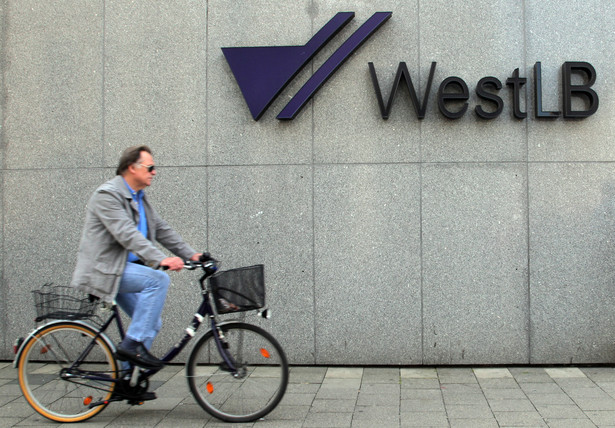 Właściciele WestLB są bliscy uzgodnienia redukcji aktywów banku o około jedną trzecią. Wierzą, że plan ten zostanie zaaprobowany przez organy antymonopolowe Unii Europejskiej, która zagroziła niemieckiemu bankowi zamknięciem, jeżeli nie przeprowadzi radykalnej restrukturyzacji.
