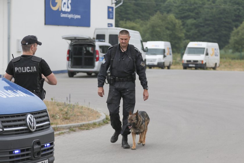 Przez paczkę ewakuowali całą firmę. To, co w niej znaleźli, szokuje