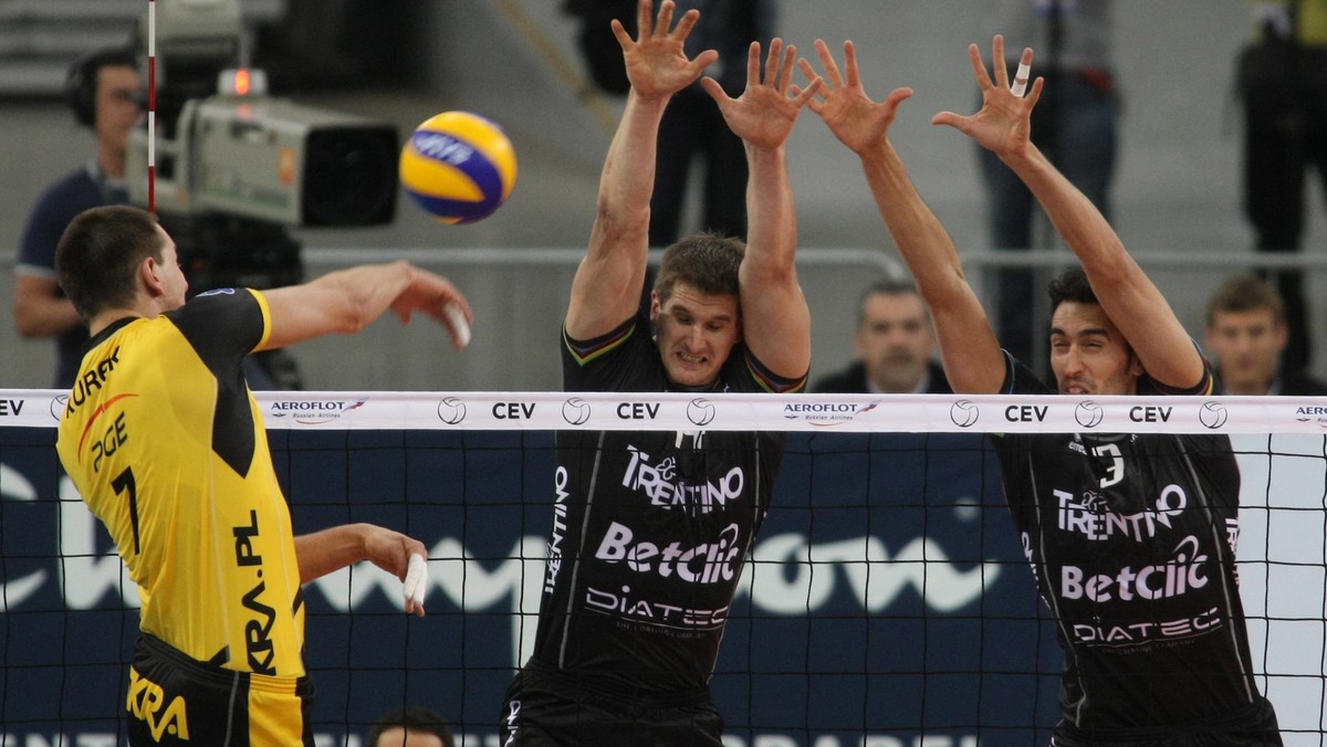 W meczu 2. kolejki siatkarskiej Ligi Mistrzów w grupie D PGE Skra Bełchatów zwyciężyła z Trentino BetClic Volley 3:0. Dzięki temu mistrzowie Polski umocnili się na pierwszym miejscu w tabeli.