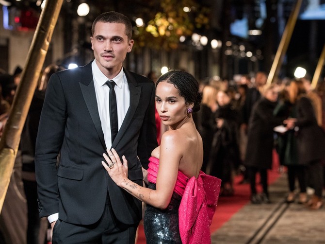 Zoe Kravic i Karl Glusman