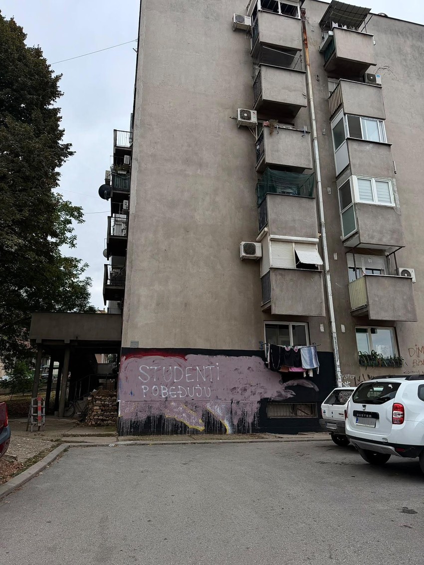 Prekrečen mural Ratku Mladiću