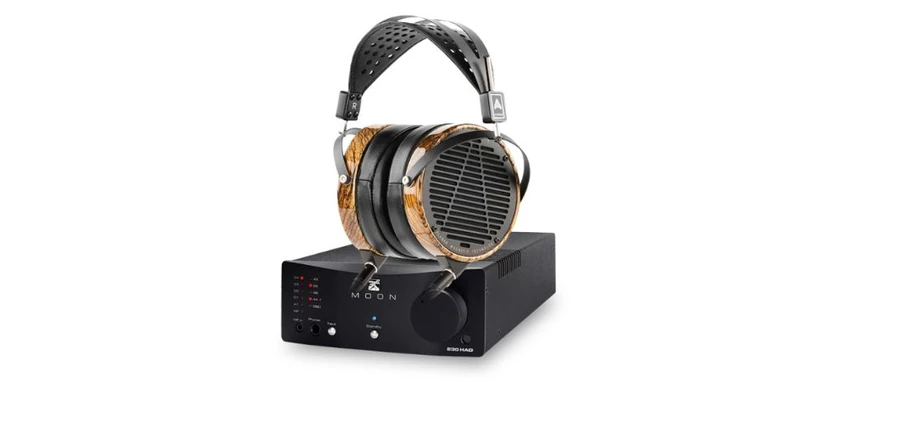 Moon 230HAD + LCD-3