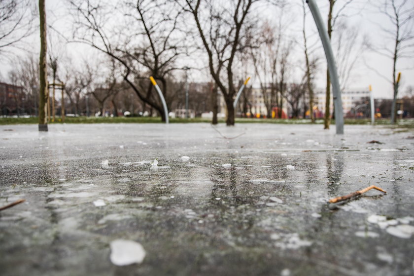 Park Rataje to fuszerka. Zalania i lód!