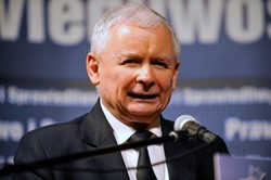 Polityka sięgnęła bruku? Kaczyński porównany do Hitlera
