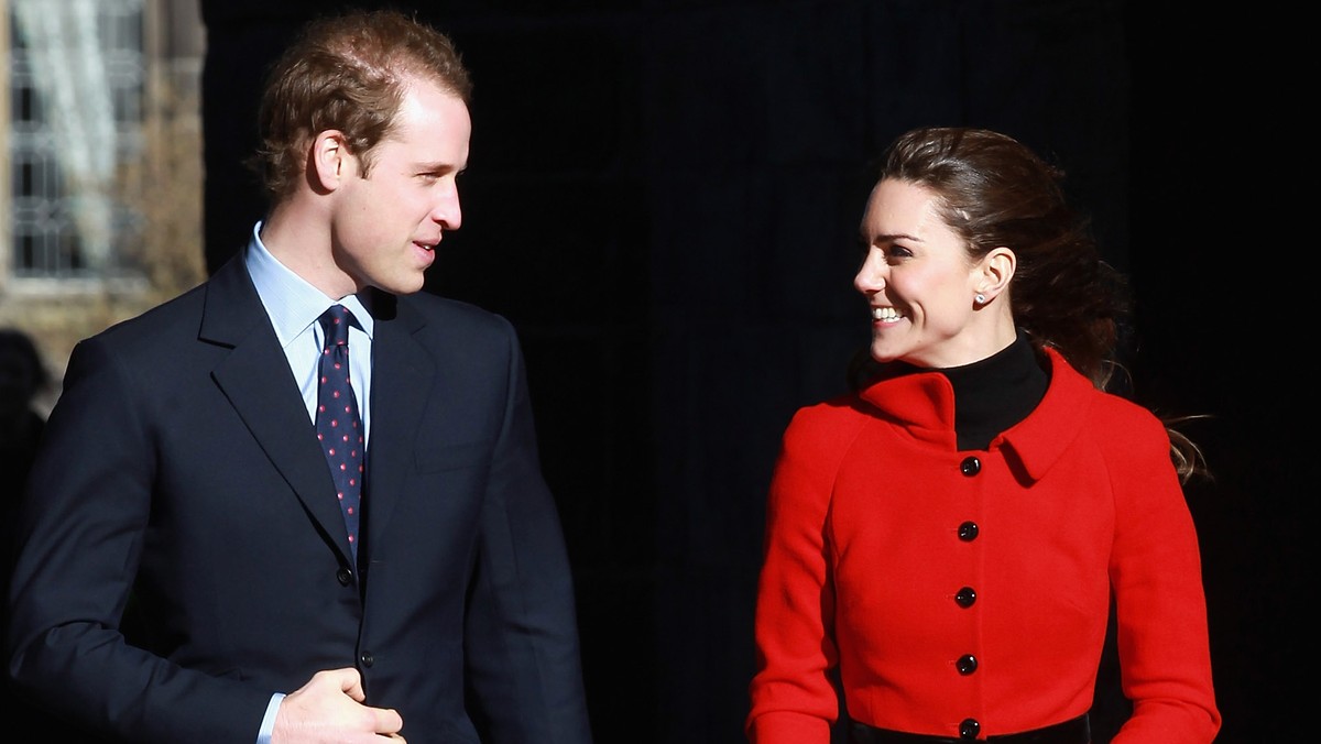 Z okazji ślubu księcia Williama i Kate Middleton na rynek trafiła specjalna edycja karcianej gry "Top Trumps". Grając w nią dowiadujemy się, że Kate Middleton jest... bardziej stylowa niż Victoria Beckham.