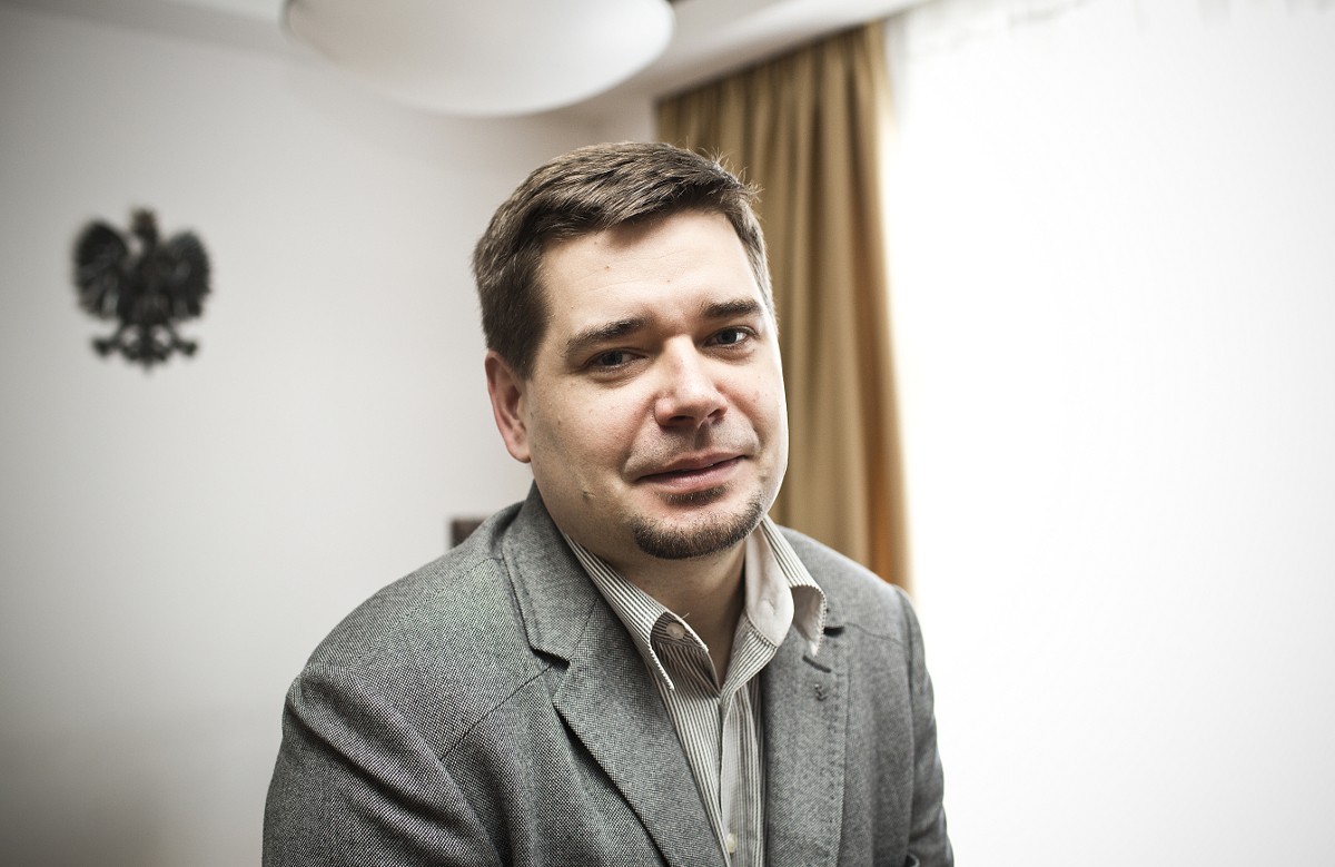 1. Michał Królikowski - doktor habilitowany nauk prawnych, profesor Uniwersytetu Warszawskiego, od 2011 wiceminister sprawiedliwości. Numer jeden za determinację, pracowitość, umiejętność przebicia się z własnym zdaniem w gronie przeciwników oraz najważniejsze reformy wymiaru sprawiedliwości i prokuratury. Pod jego nadzorem przeprowadzone zostały także zmiany w procedurze karnej i kodeksie karnym. Najmłodszy wiceminister sprawiedliwości. Czytaj więcej o Michale Królikowskim
