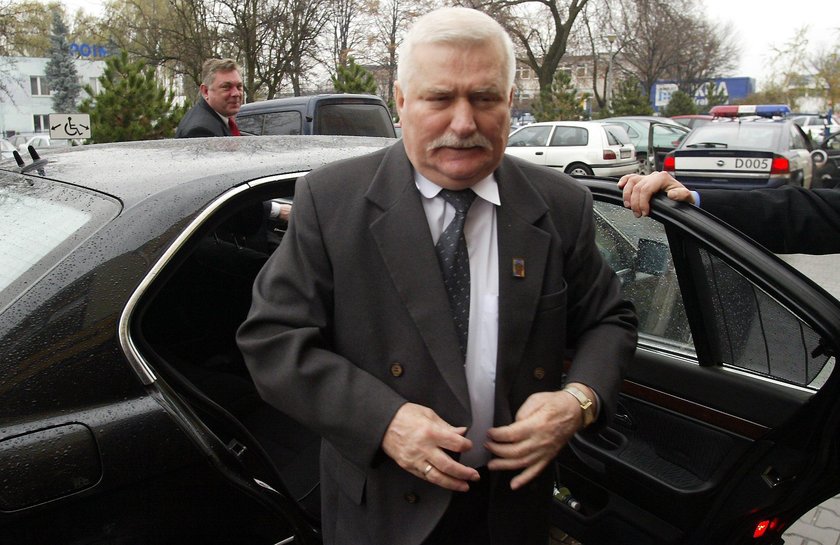 Wałęsa ujawnia współpracę Kaczyńskich z komunistami!