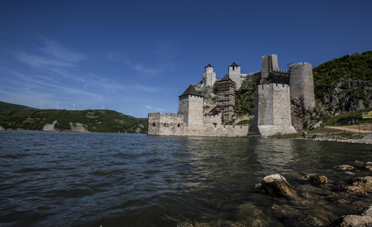 Golubac dobija marinu na Dunavu: Potpisan ugovor o realizaciji projekta
