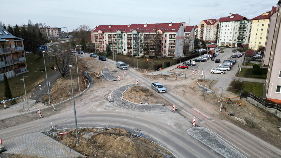 Wstrzymane prace przy rondzie na ul. Bartąskiej w Olsztynie