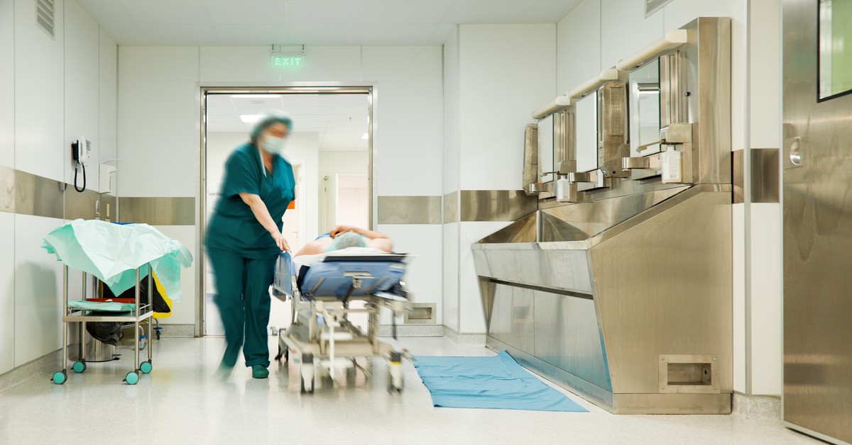 Ministerstwo Zdrowia chce podwyższyć współczynniki pracy dla części pielęgniarek i położnych. Ich pensje jeszcze wzrosłyby.