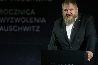 Cywiński: Świat się zmienia; stoimy na ogromnym zakręcie historii