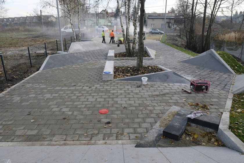 Katowice. Skatepark bubel przy ul. Barcelońskiej