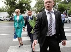 Opłacony prowokator miał zaszkodzić Dudzie? Dziennikarskie śledztwo