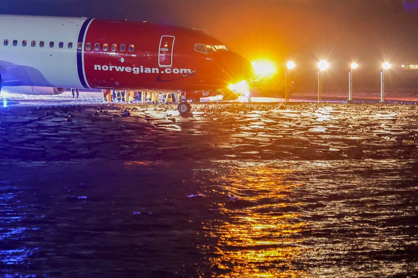 Avion kompanije "Norwegian" preleteo je pistu prilikom sletanja u Moldeu u Norveškoj