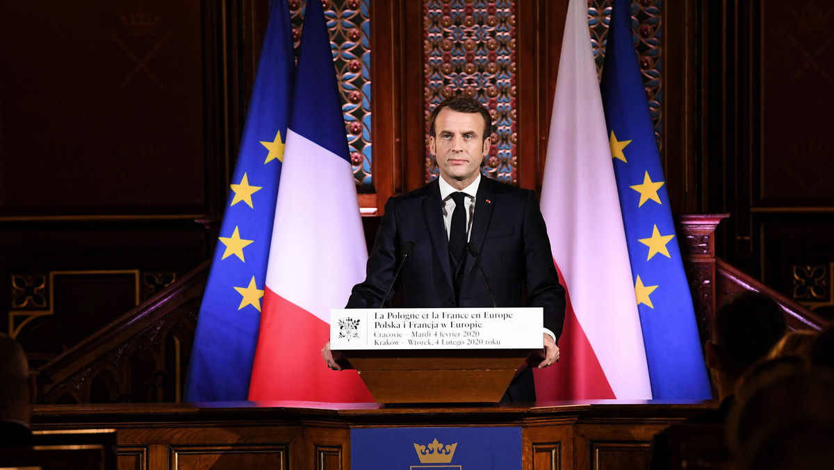 Relacje polsko-francuskie nie mogą ograniczać się do banałów, te relacje są pełne pasji - mówił we wtorek w Krakowie prezydent Francji Emmanuel Macron. Zadeklarował także pomoc we wprowadzeniu transformacji energetycznej. Przeczytaj najważniejsze tezy wygłoszone przez francuskiego przywódcę.