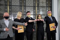 Posłanka PO zadowolona z odejścia Muchy? Terlecki: Straciła konkurentkę