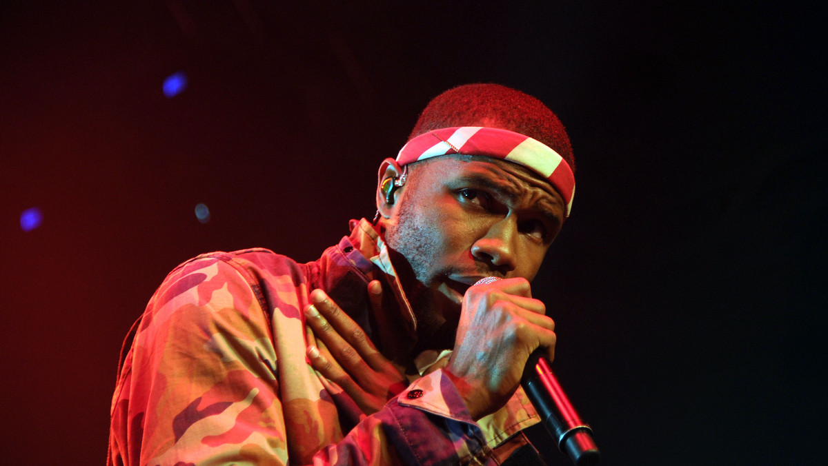 Frank Ocean wycofał swoje oskarżenia wobec Chrisa Browna po niedawnej przepychance pod studiem w Los Angeles.